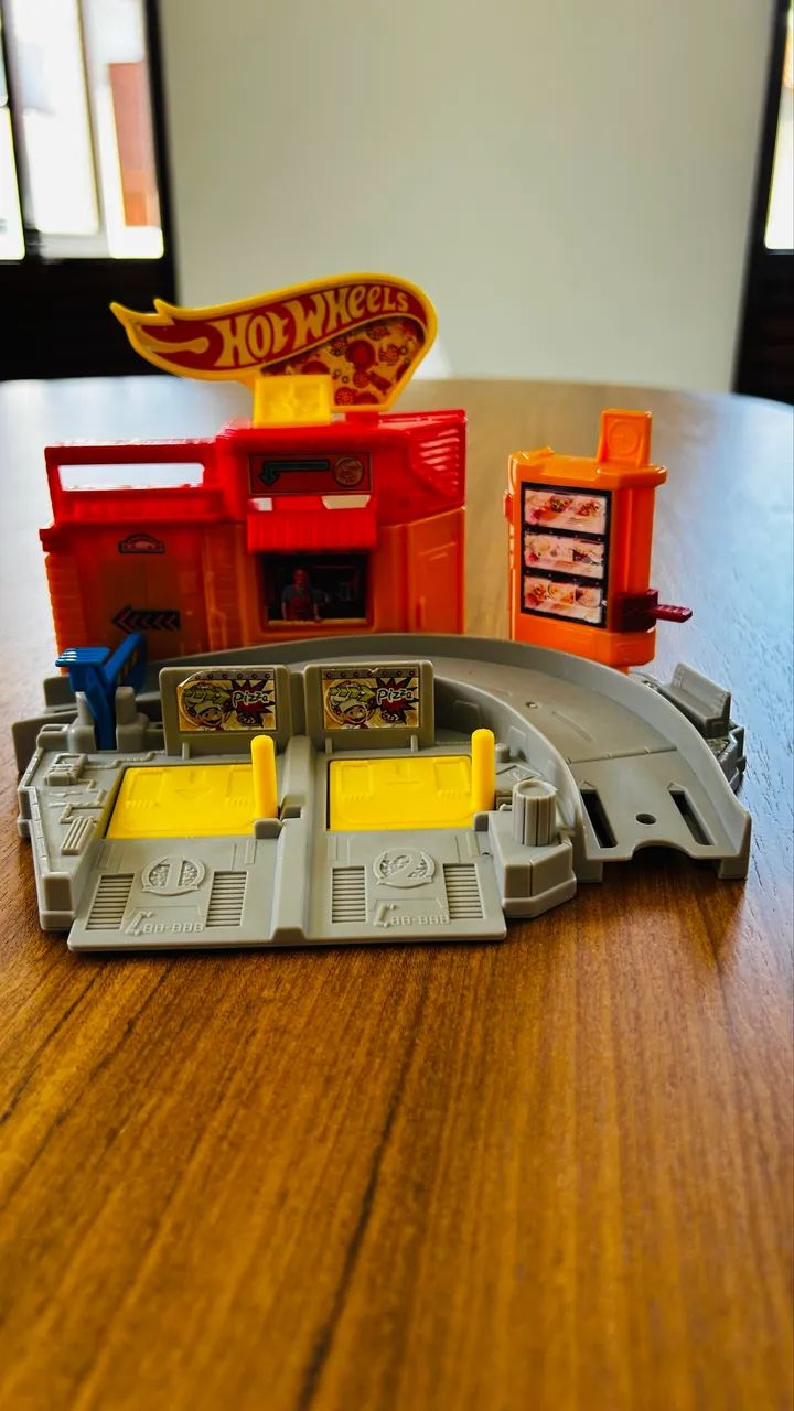 Pizzaria Hotwheels pista