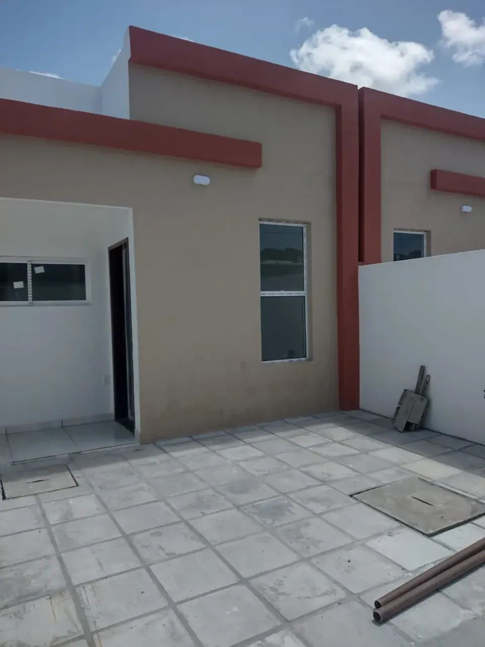 Clau/ Casa no bairro das Indústrias com 2 quartos
