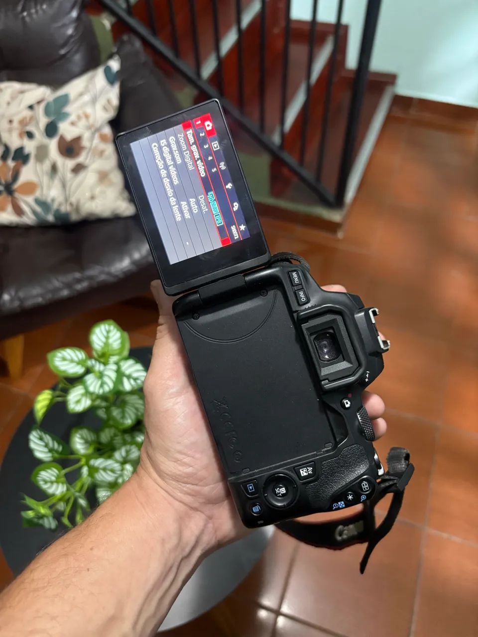 Câmera Canon Sl3 /250d  - Foto 3
