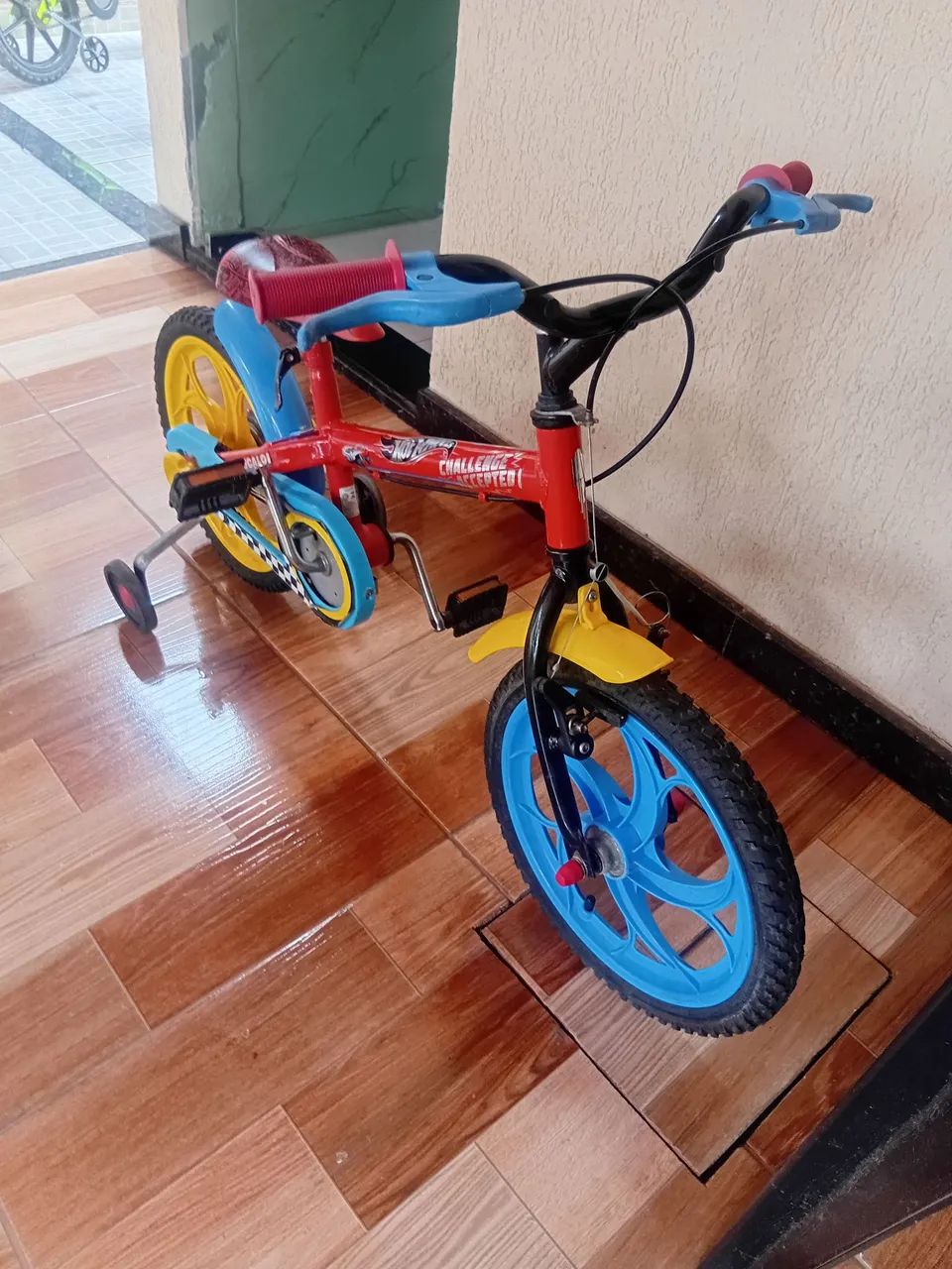 Bicicleta infantil aro 16 - Foto 2