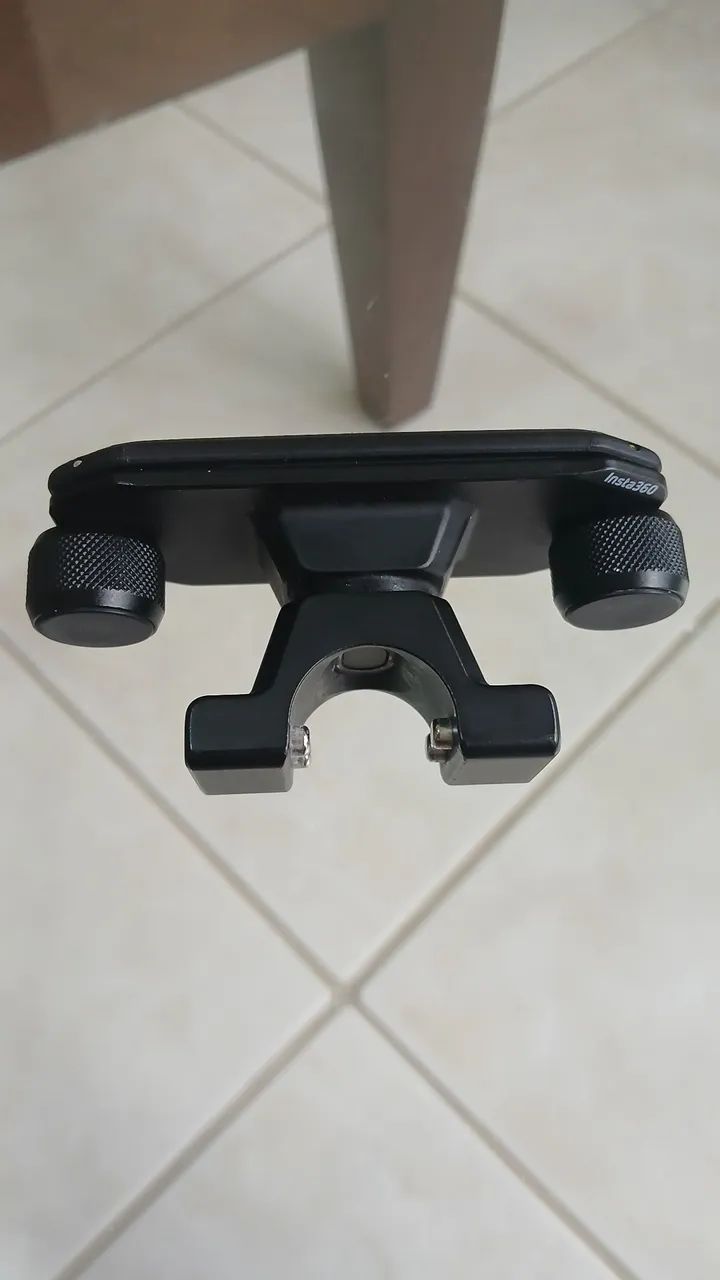 Suporte câmera insta360