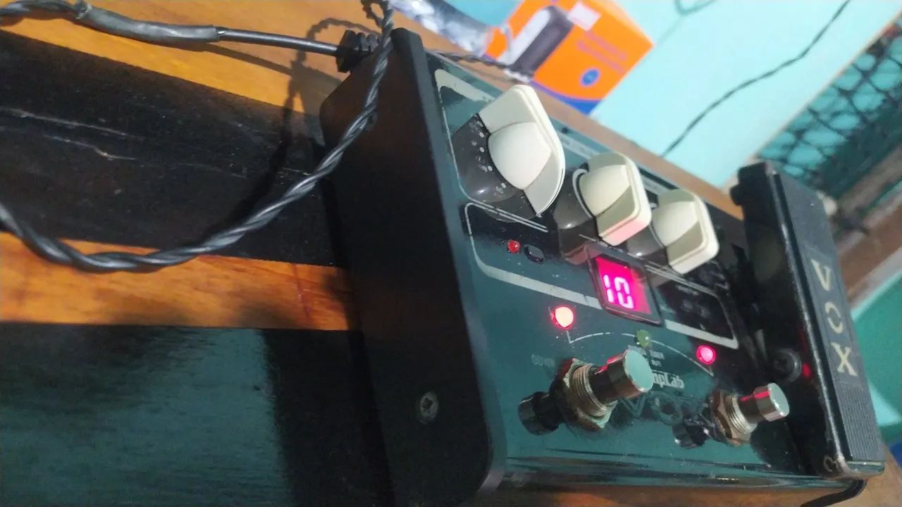 Pedaleira stomp lab 2G vox - Foto 3