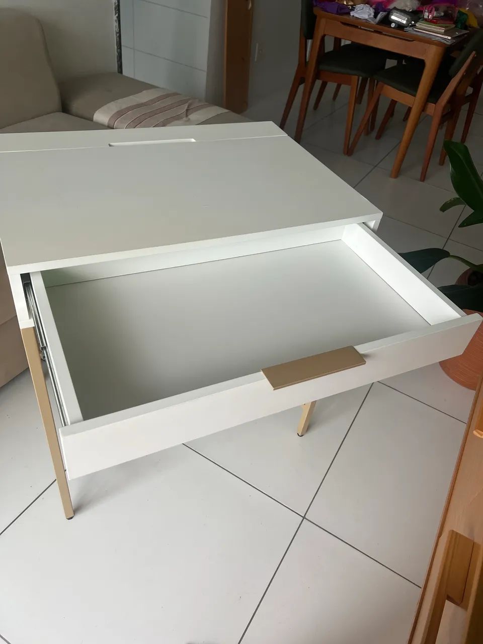 Escrivaninha com Gaveta 70 cm x 48 cm - cor Branca - Foto 2