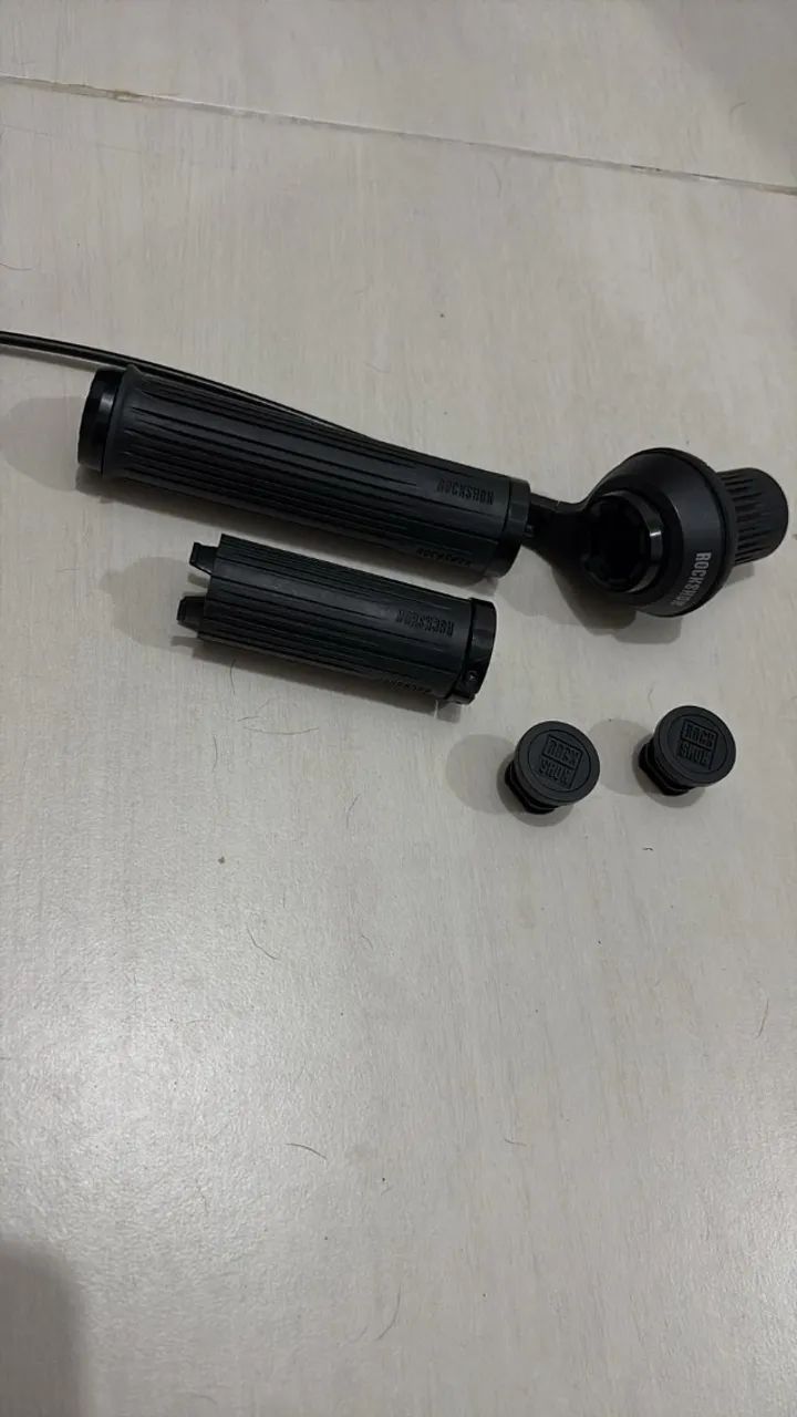 Trava de suspensão RockShox TwistLoc Remote - Novo Retirado de Bike - Foto 2