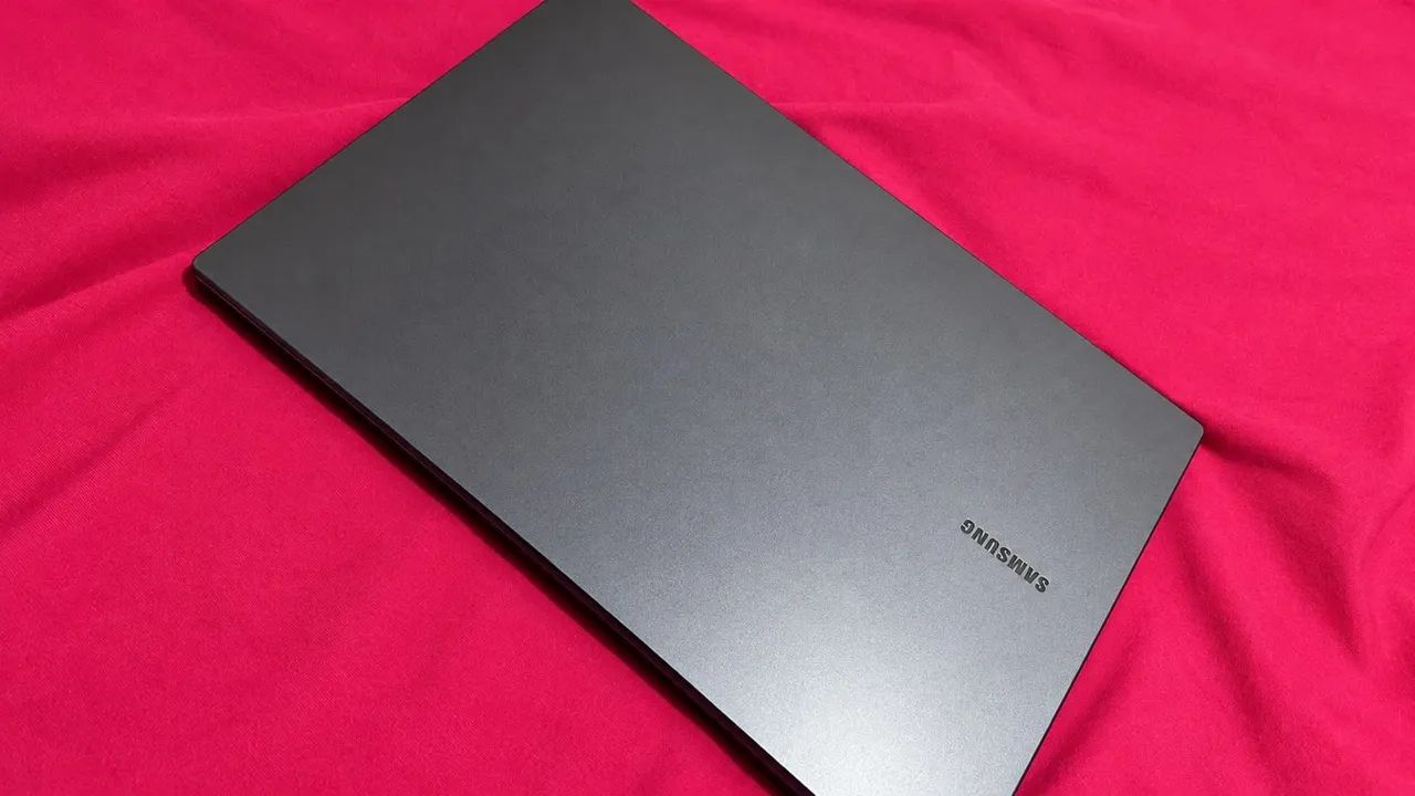 VENDO NOTEBOOK SAMSUNG  - Foto 3