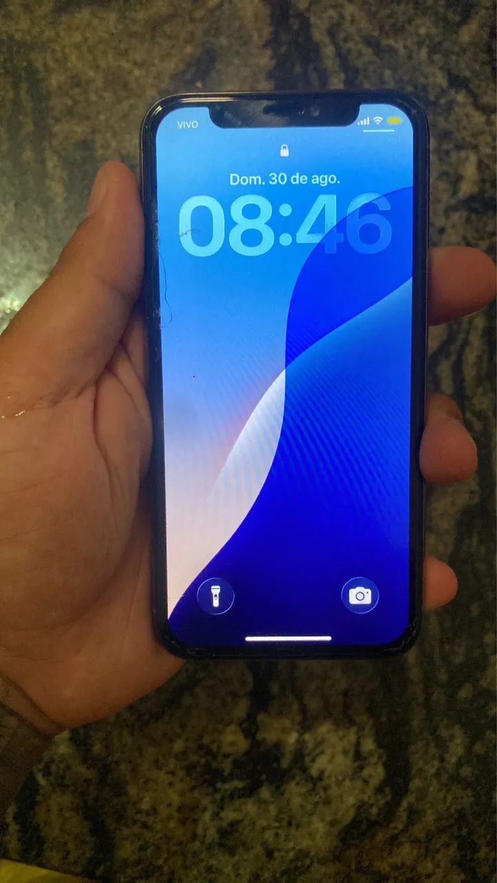 iPhone 11 Pro passo cartão - Foto 3