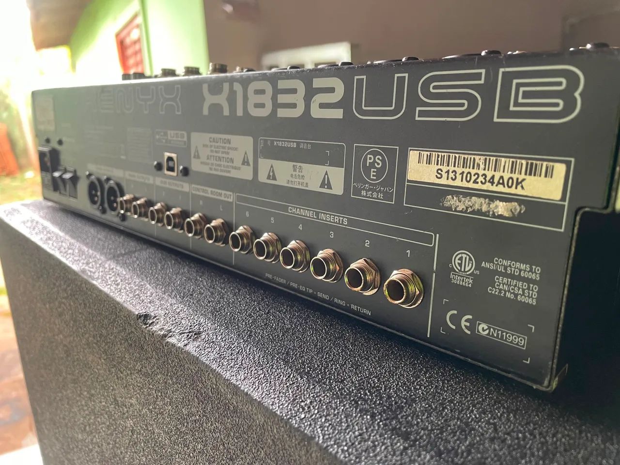Mesa de Som Behringer XENYX X1832USB - Foto 2