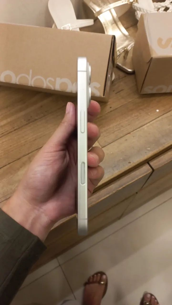iPhone 16 branco  - Foto 4