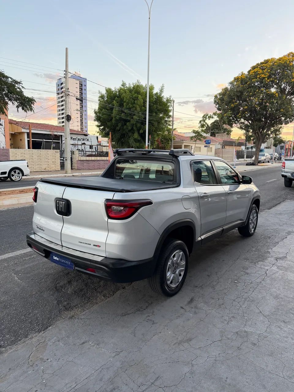 Fiat Toro Freedom 2.4 16V Flex Aut. 2017 - Foto 4