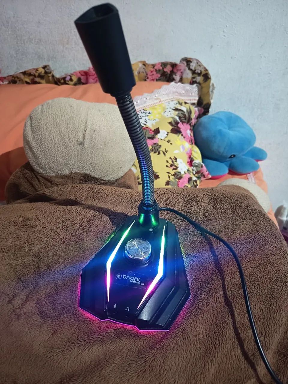 Microfone gamer de mesa ajustável  - Foto 4