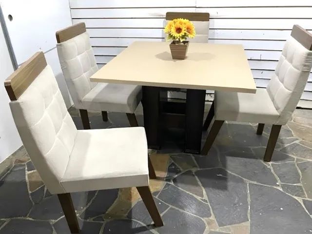 Mesa tampo Mdf 1x1m bege com 4 cadeiras suede bege - Foto 4
