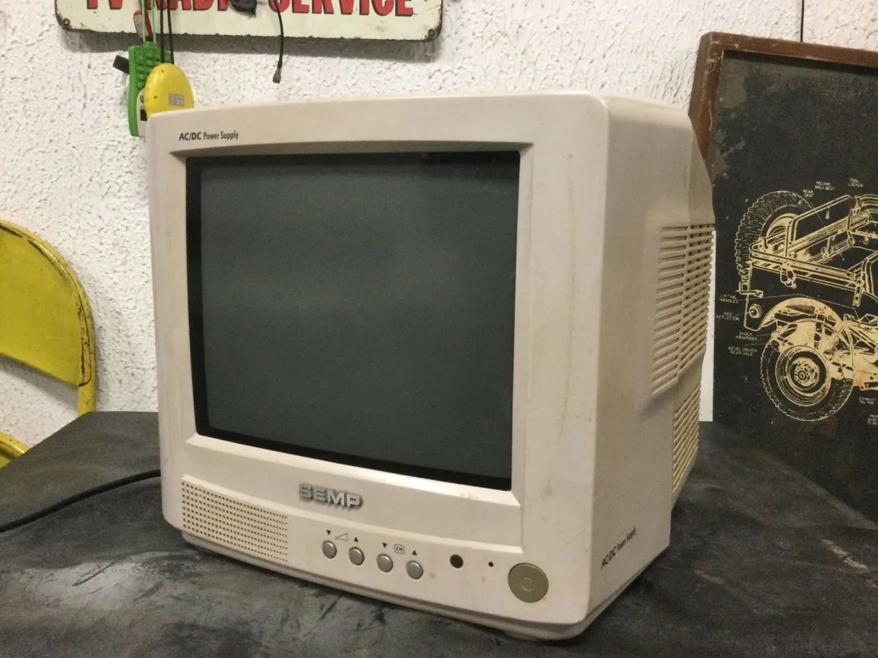 Tv antiga semp 10 polegadas p games antigos - Foto 4