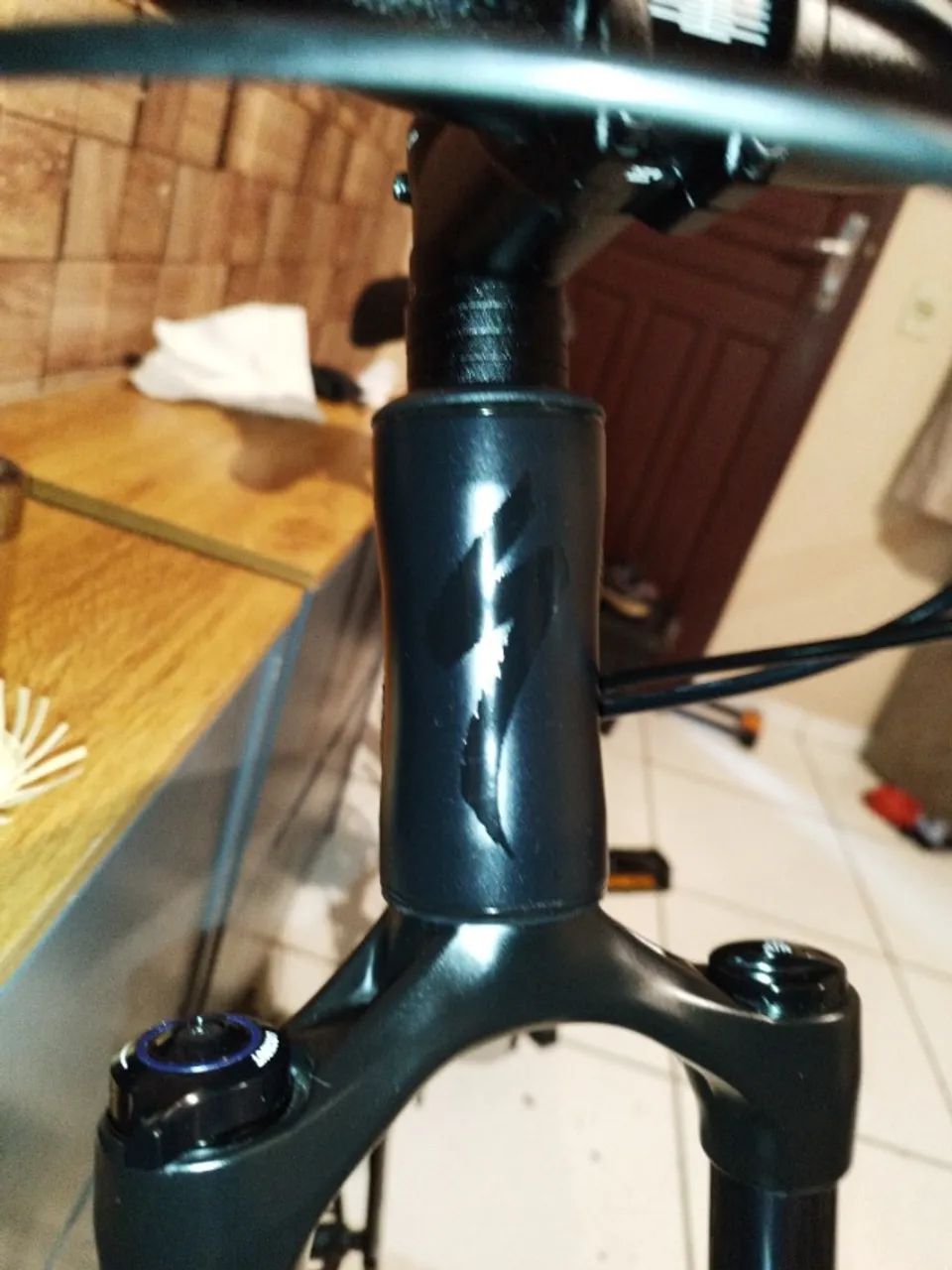Bicicleta Specialized Rockhopper Elite  - Foto 2