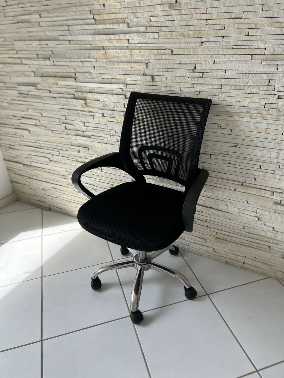Cadeira de Escritório com Telinha - Foto 2