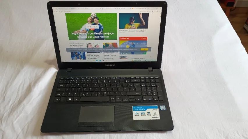 Notebook Samsung Essentials (NP300E5L-KF1BR)