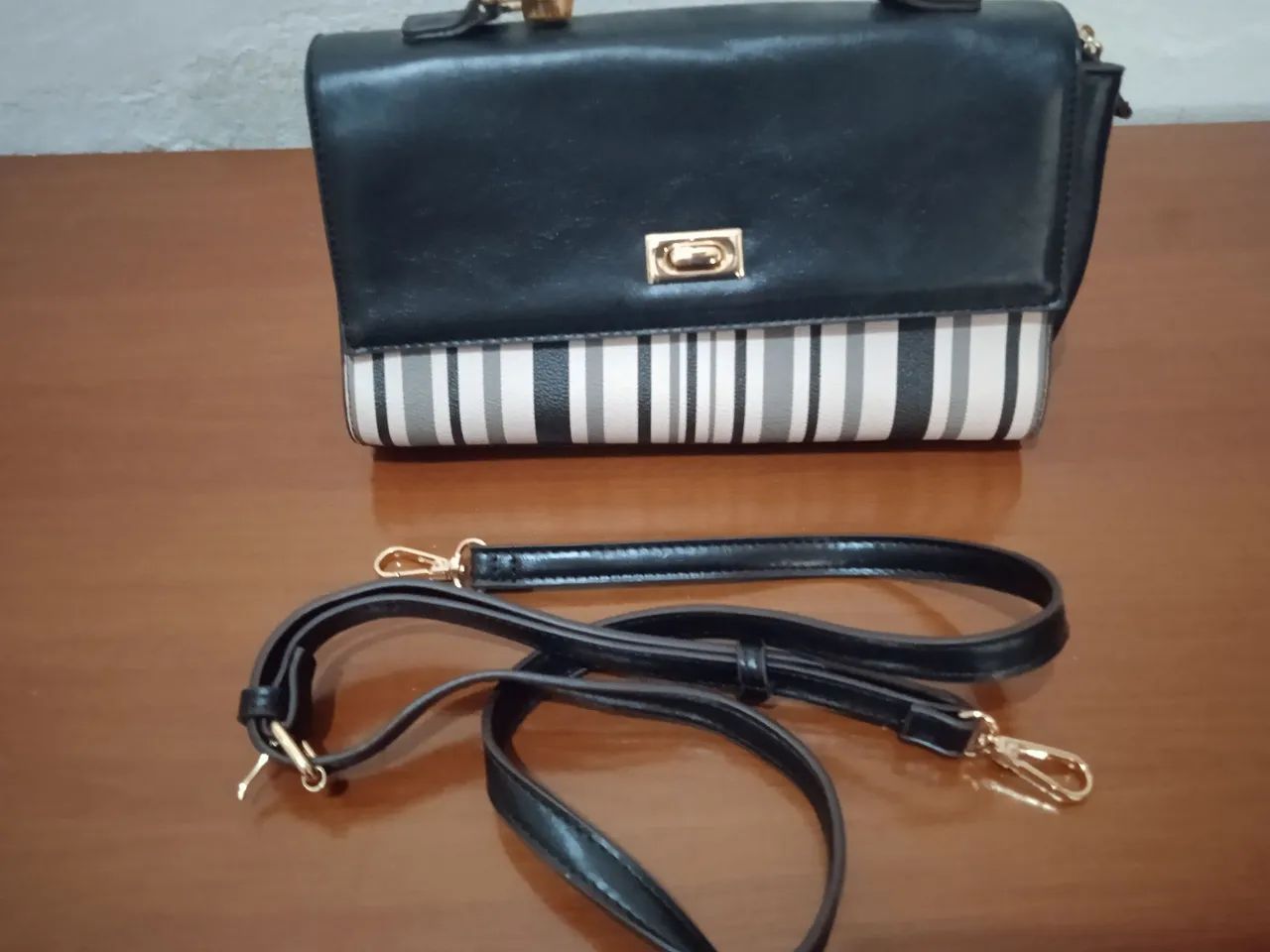 Linda bolsa chenson de ombro e mãos. - Foto 3