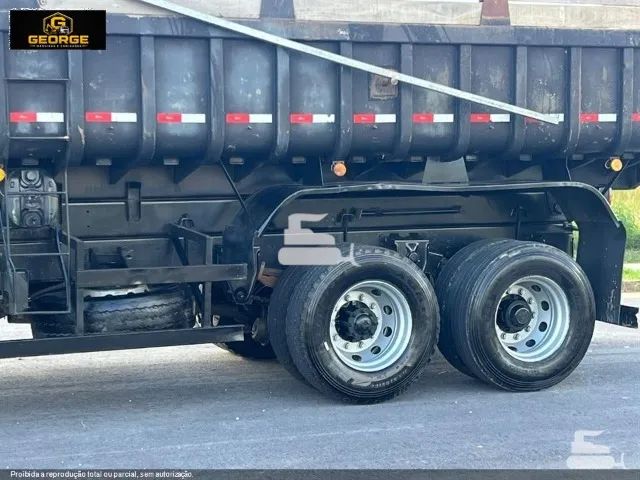 Caminhão Ford Cargo 1723 6x2 - Caçamba - Foto 2