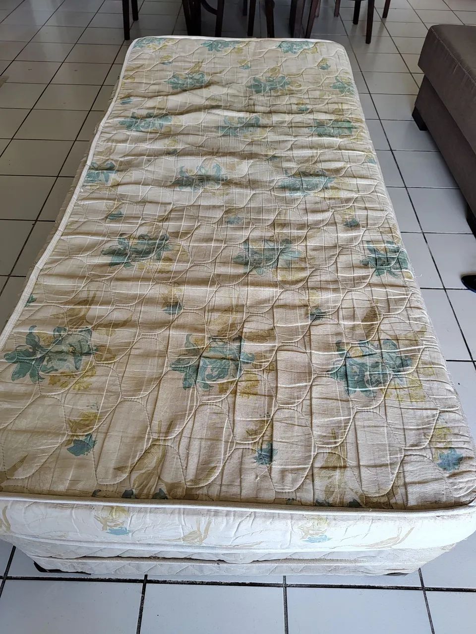 Cama Solteirão Usada + colchão  - Foto 2