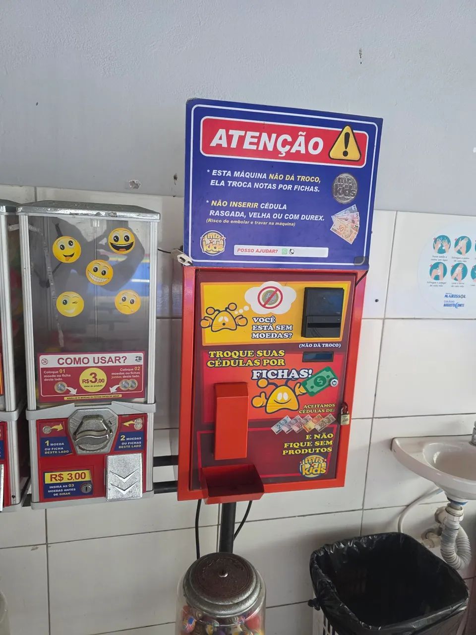 Maquina vending machine com troca notas 