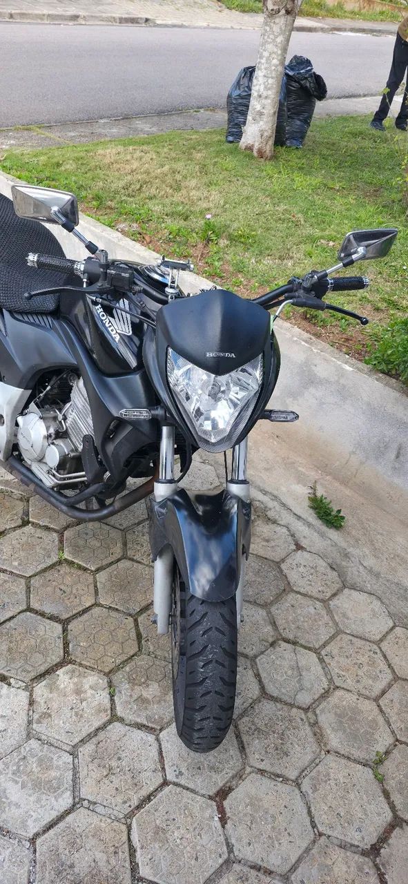 CB 300R 2010 - Foto 4