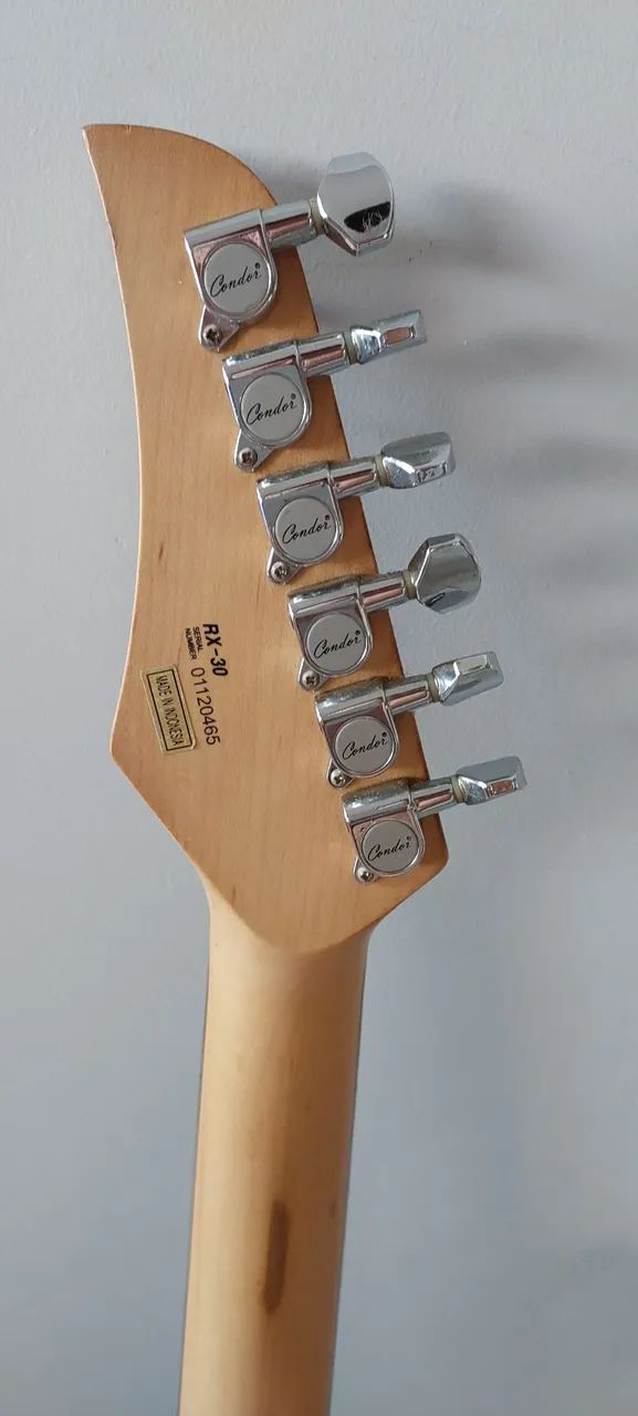 Guitarra Rocky by Condor Rx30 + Capa - Foto 3