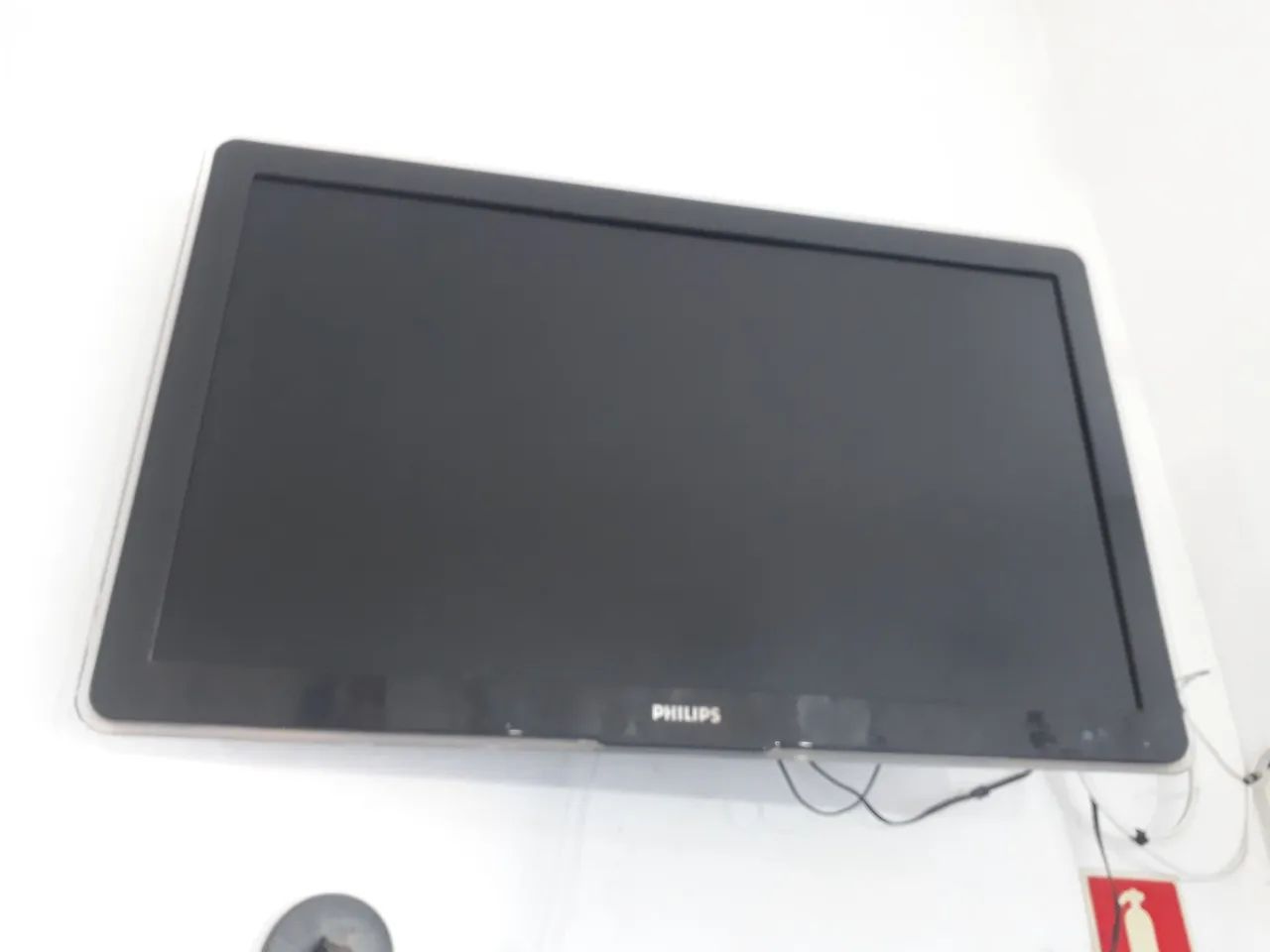 TV Philips  42 polegadas com suporte  de parede  - Foto 4