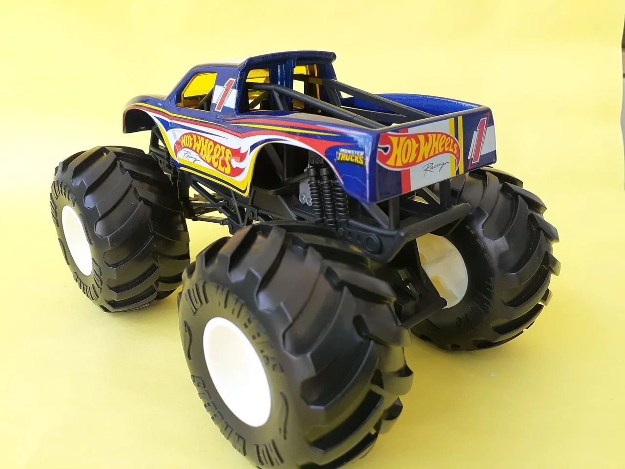 Miniatura hotwheels Monster Truck.  - Foto 2