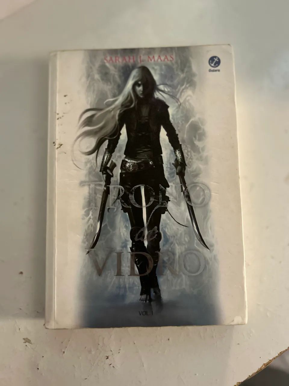 Trono de vidro vol.01