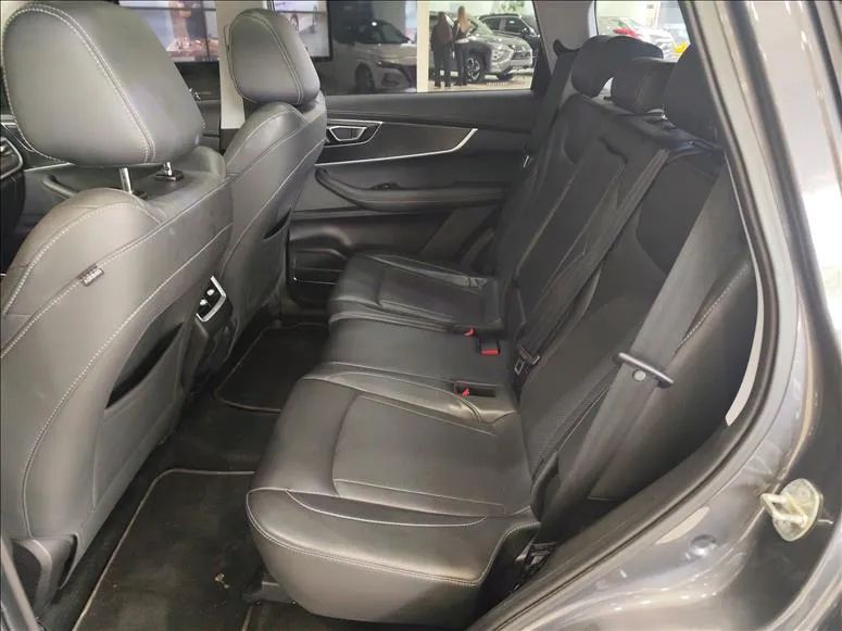 Chery Tiggo 8 MAX Drive 1.6 Turbo Aut., foto 10 de 16