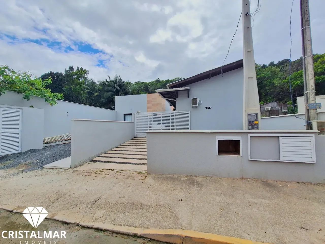 Casa com ponto comercial em Bombas - Foto 2