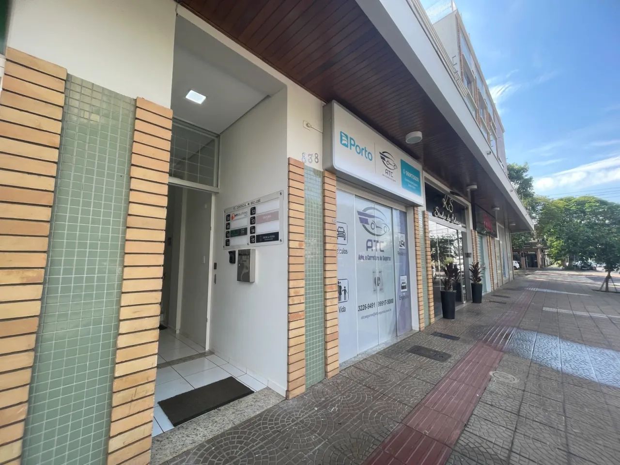 Sala comercial na Rua Santos Dumont com 56m² | Maringá-PR - Foto 2