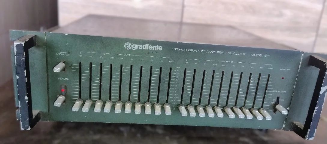 Equalizador Gradiente E1-C Preto Com Alças - Foto 2