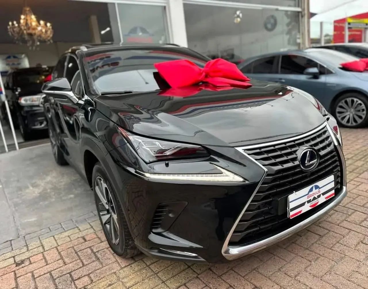 Lexus NX-300 H Luxury 2.5 16V Aut., foto 3 de 15