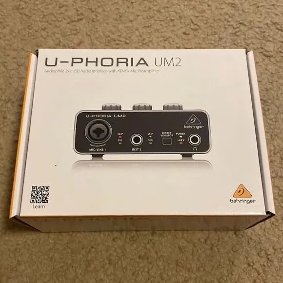 Interface de áudio Behringer U-PHORIA UM2