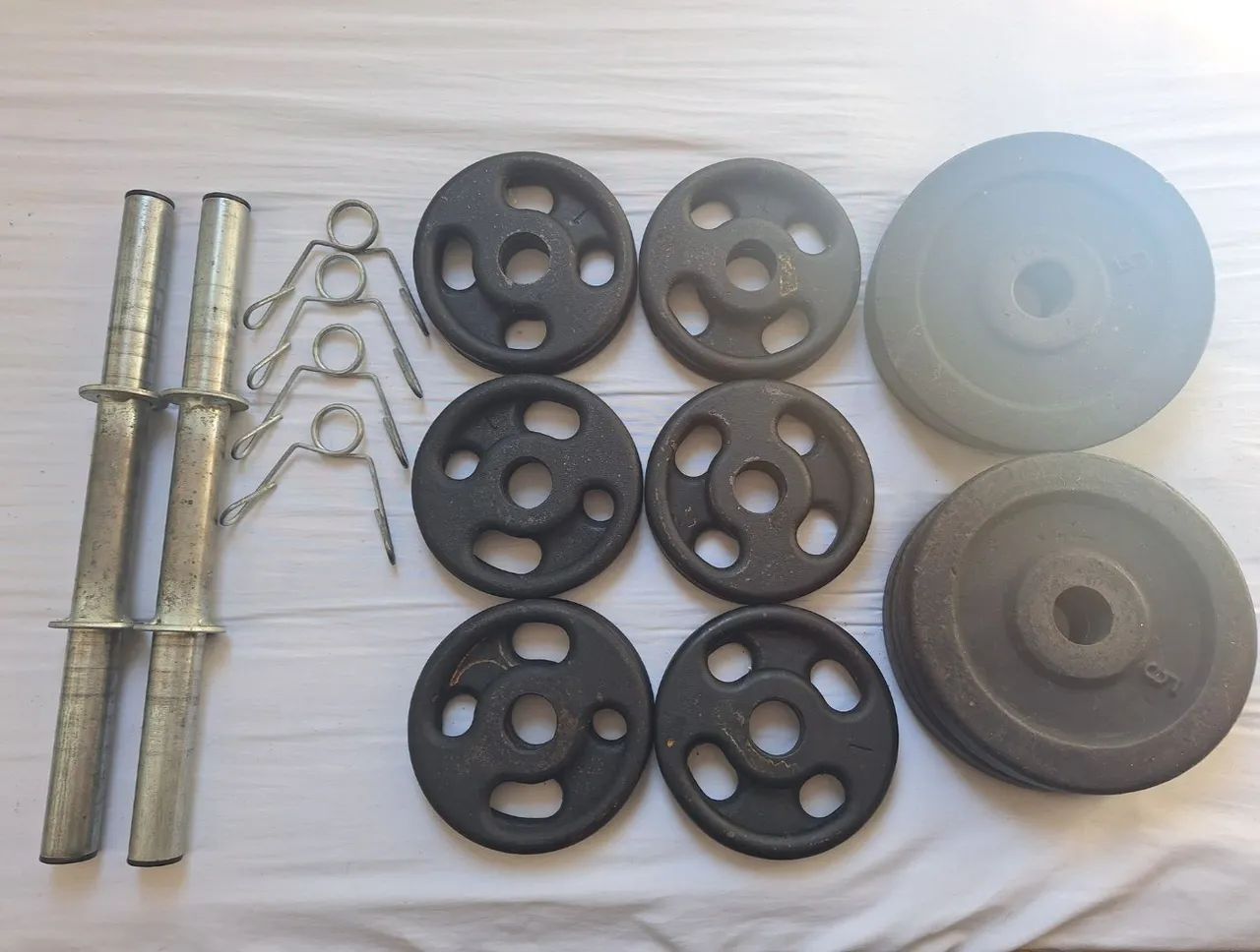 Halteres com 32kg de anilhas