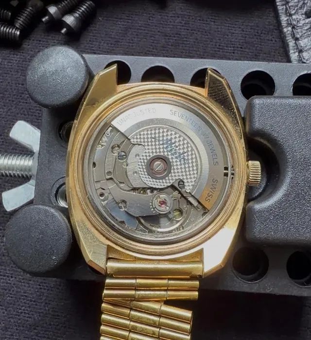 RELÓGIO MIDO MULTI STAR DOURADO COM CAIXA - Foto 2
