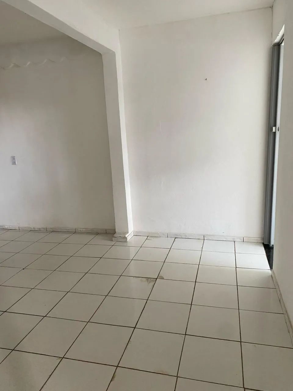 Aluga-se casa de 1 quarto  - Foto 2