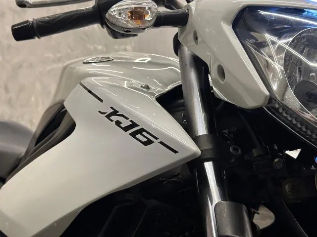 Yamaha XJ6 N 2013 - Foto 2