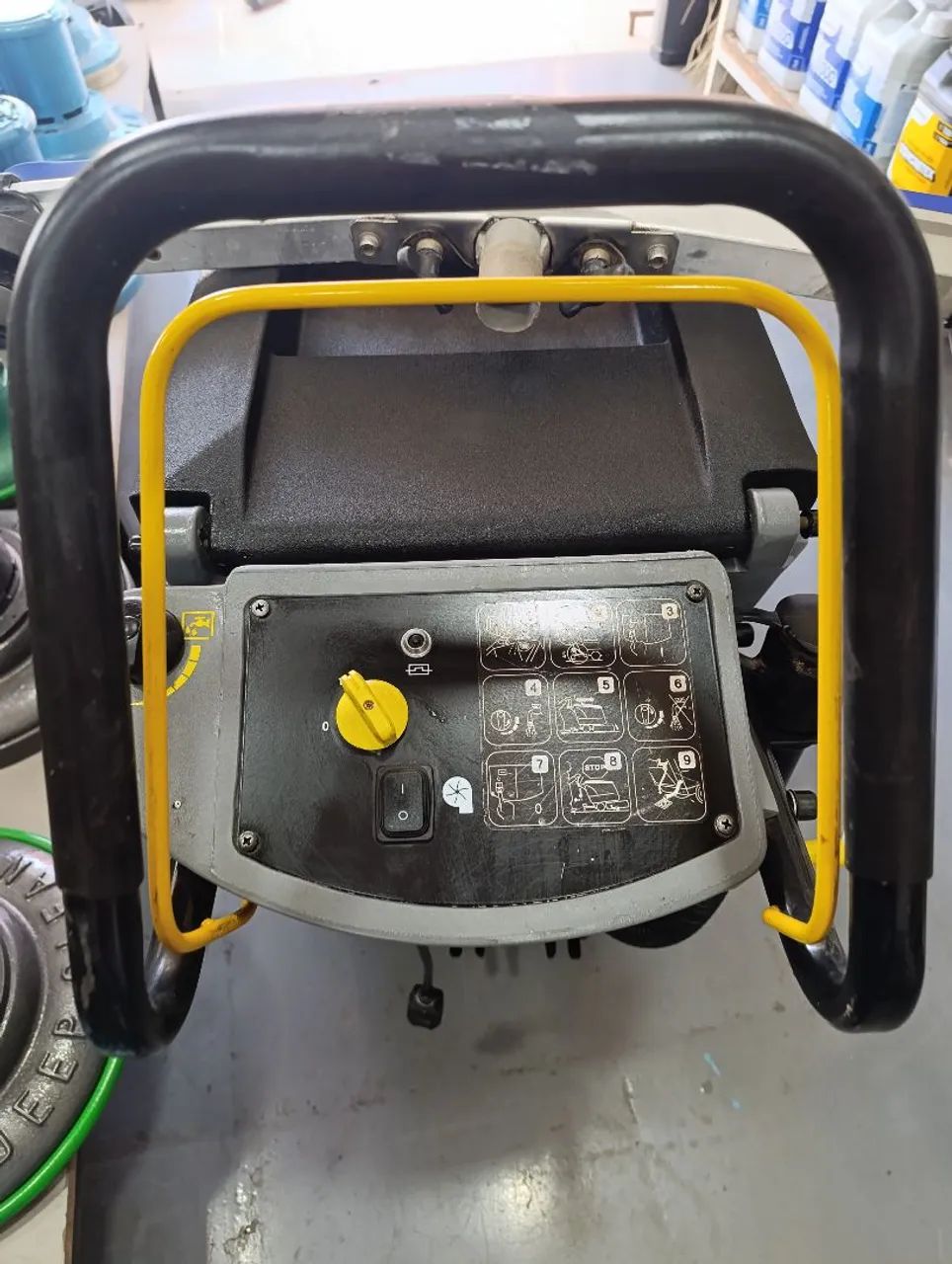 Auto lavadora de piso BD 530 - Foto 4