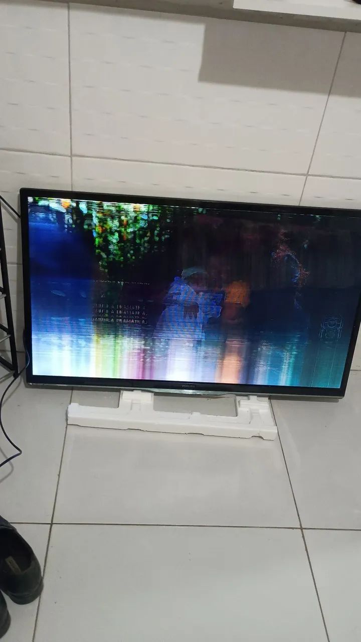 Tv Phillips 43 " com defeito 