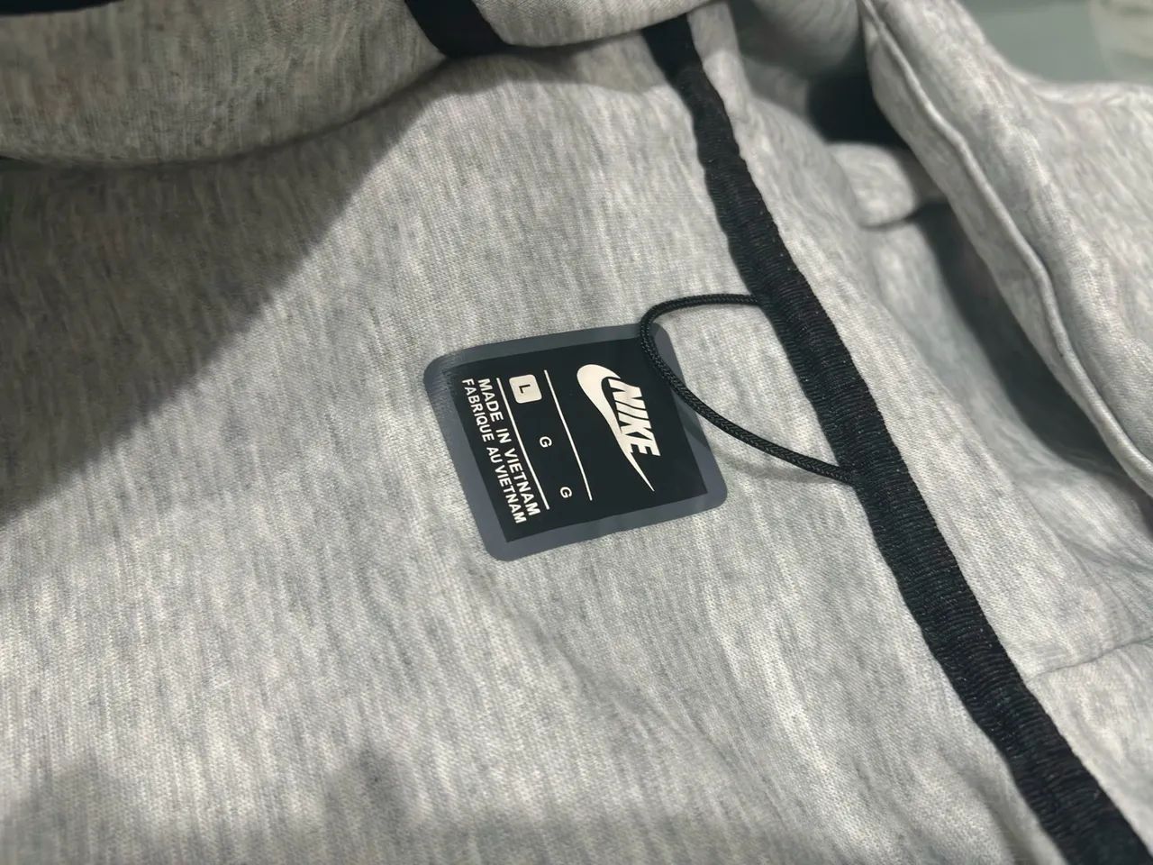 NIKE TECH IMPORTADA TAMANHO M  - Foto 2