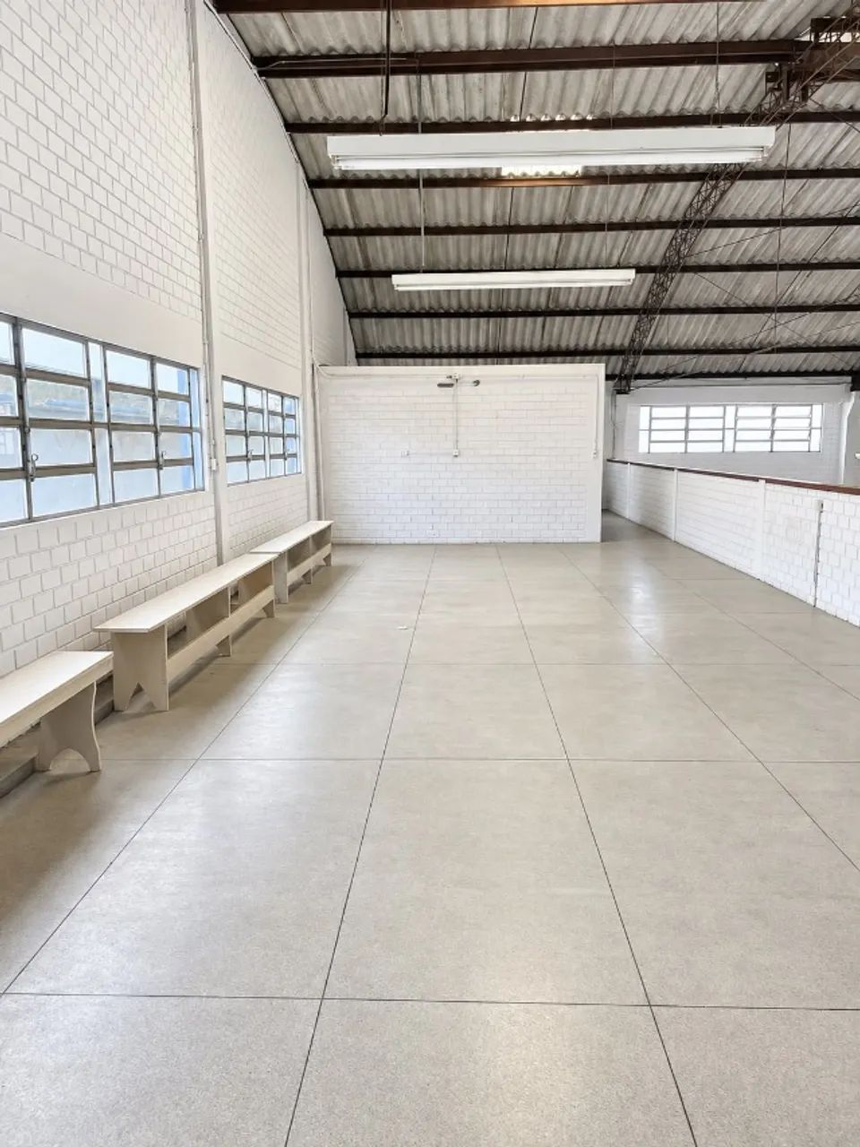 Galpão Comercial 728 m² com Mezanino para Aluguel - Foto 3