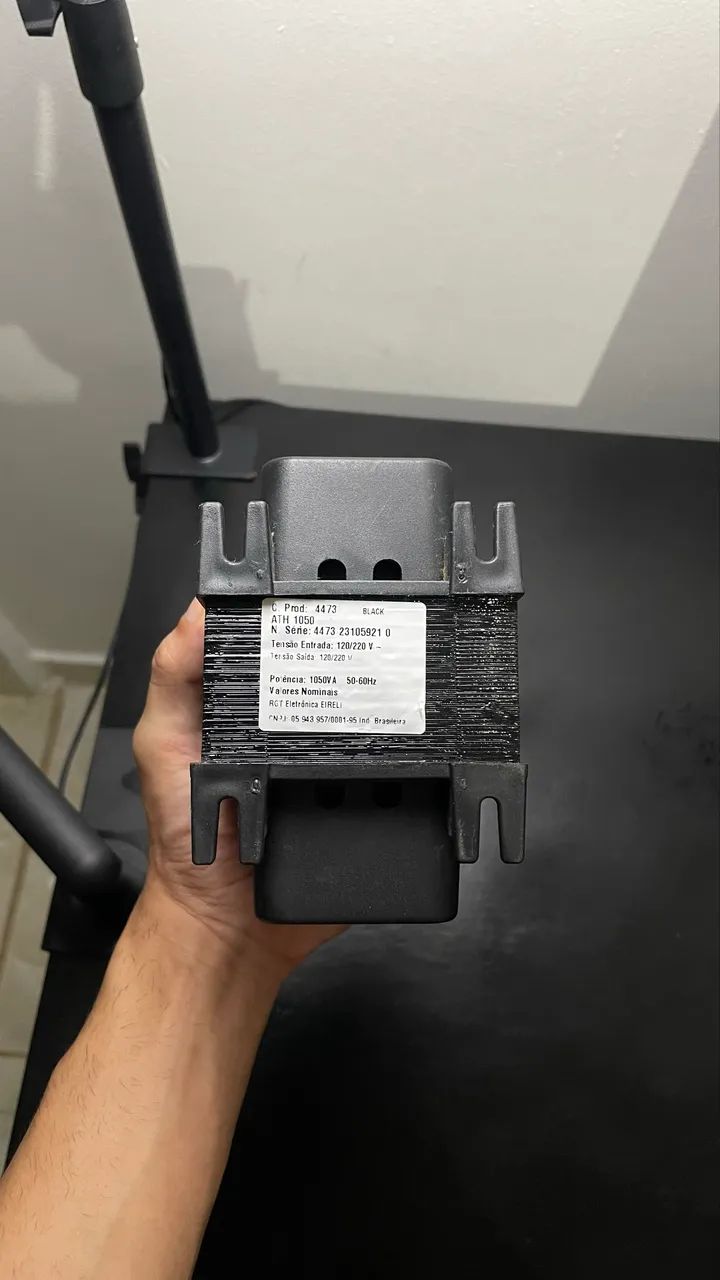 Autotransformador Ragtech 1050VA conversor 110V/220V - Foto 4