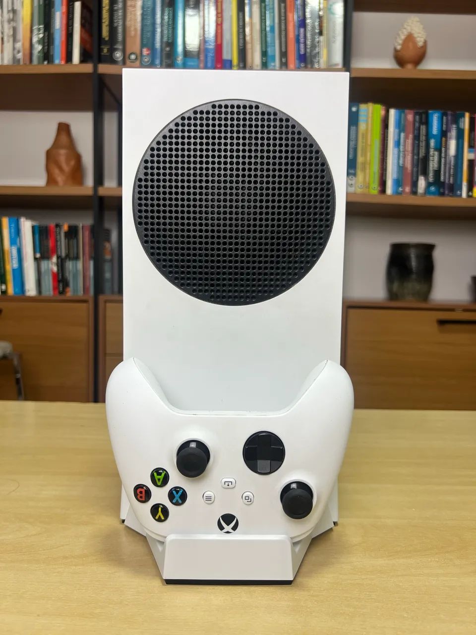 Xbox Series S + 2 Controles + Base Cooler - Foto 3