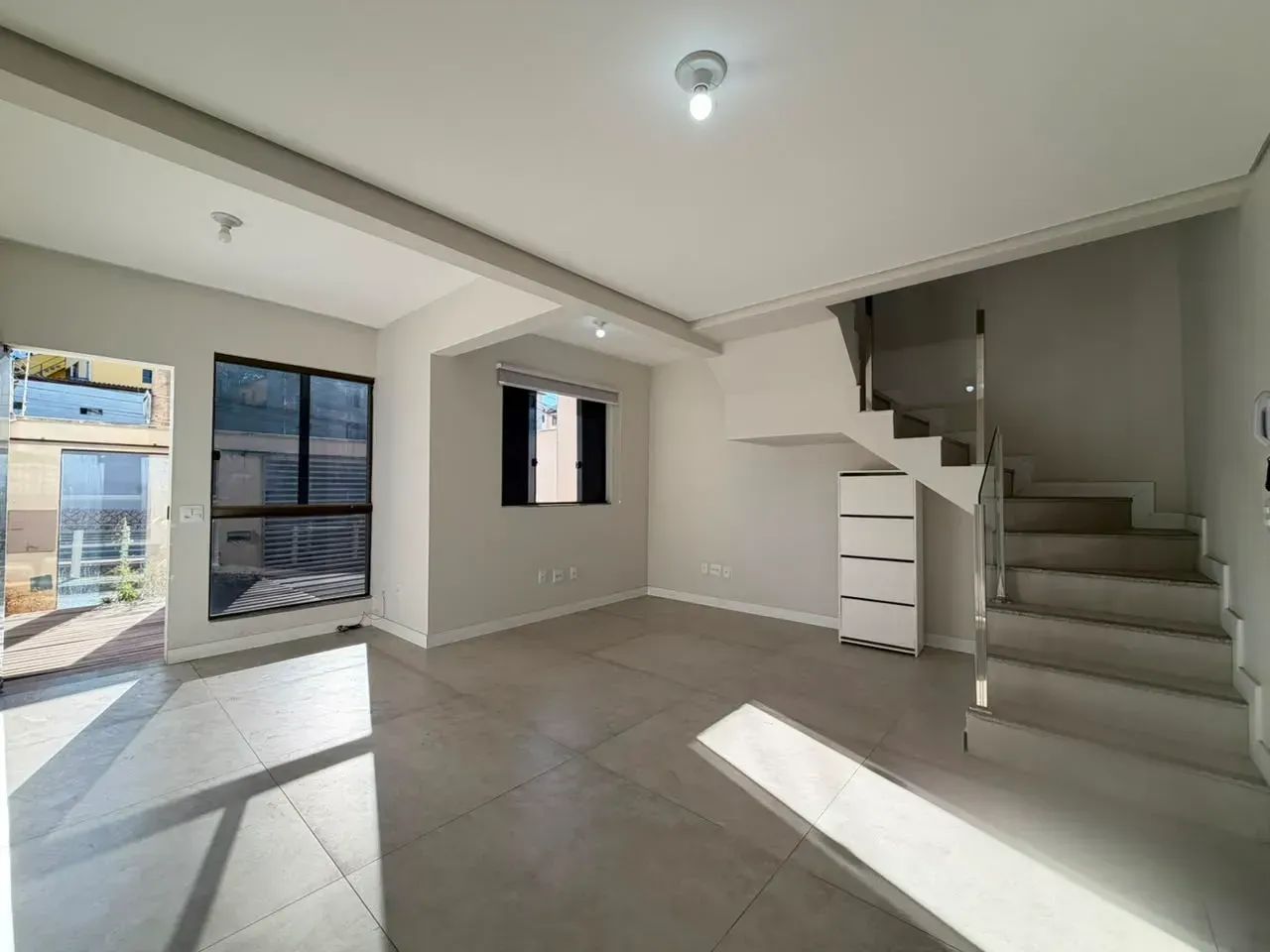 Casa com 3 quartos sendo 1 suíte 3 banheiros 1 vaga - Foto 3