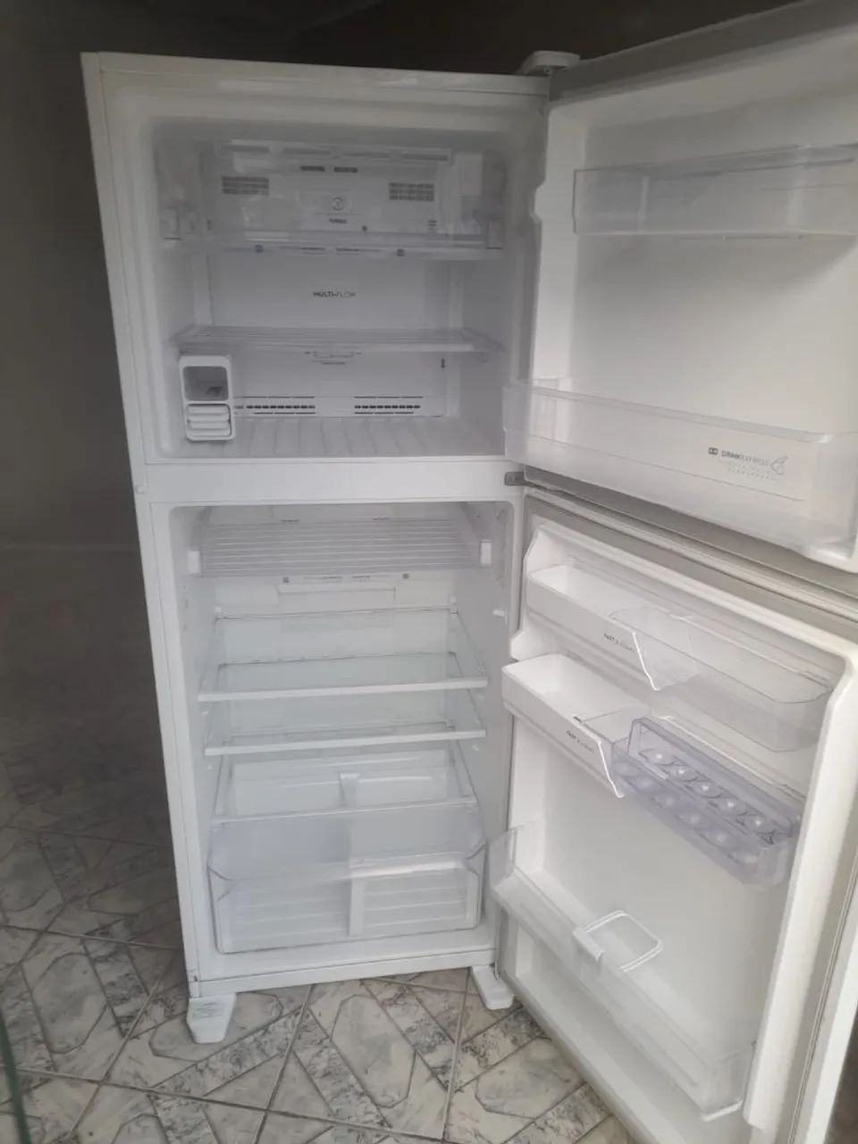 ? Geladeira Electrolux funcionando perfeitamente com garantia ? - Foto 4
