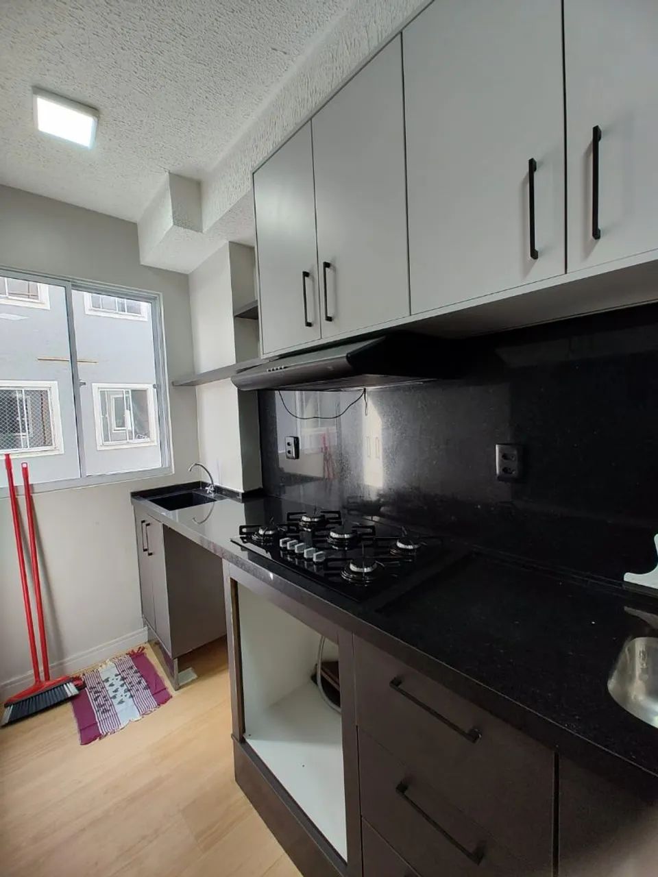 Apartamento semimobiliado Lírio do Vale - Foto 4