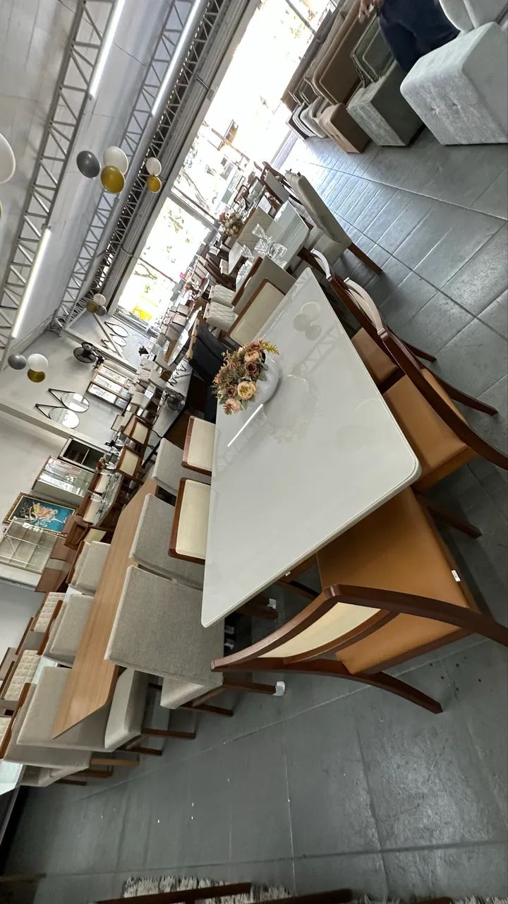 Mesa toda de madeira  - Foto 2