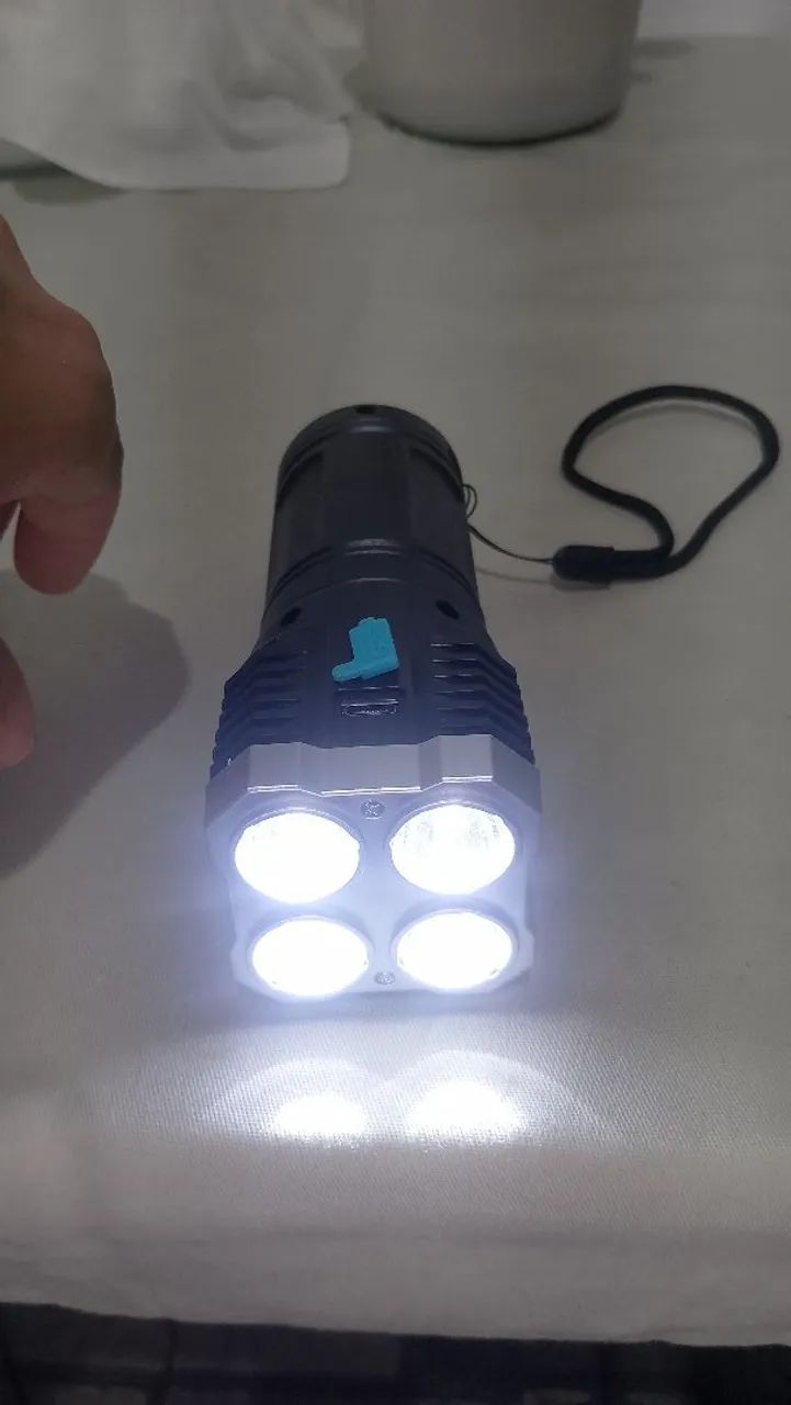 Lanterna tipo c luz led branco china  - Foto 3