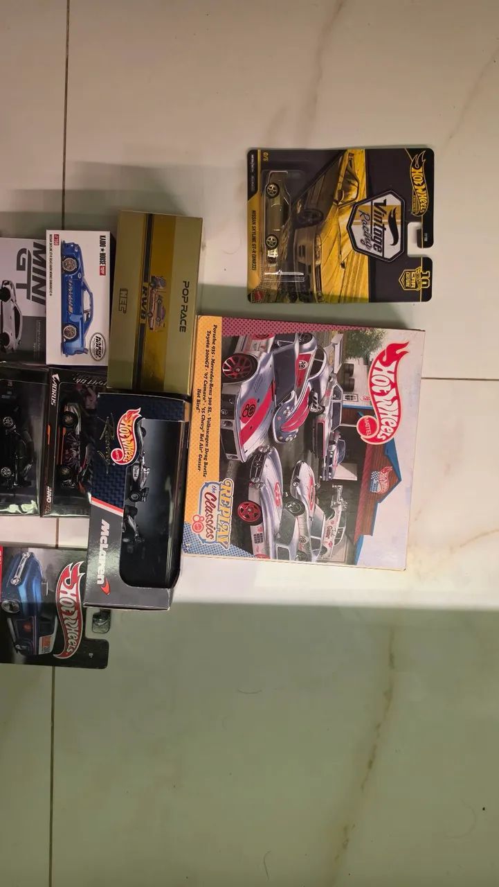 Hot wheels Lote com 23 minis - Foto 2